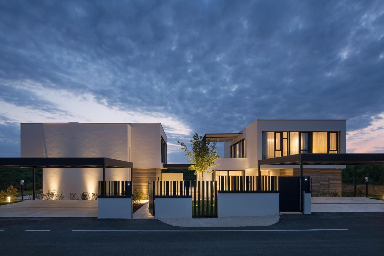 Design Villa Noble With Spa Bale Exterior photo