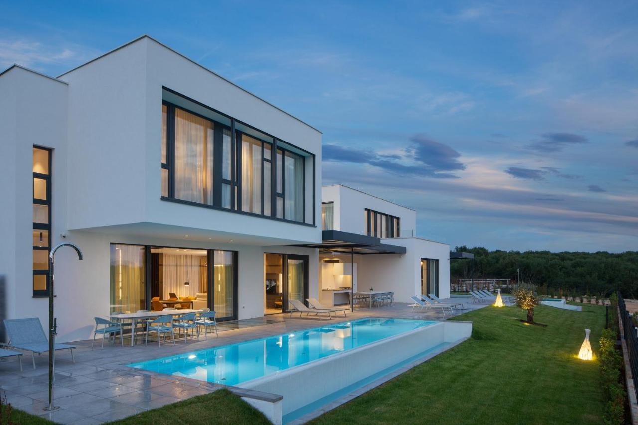 Design Villa Noble With Spa Bale Exterior photo